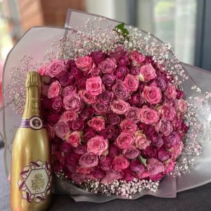 50 Mixed Pink Roses & Gyp